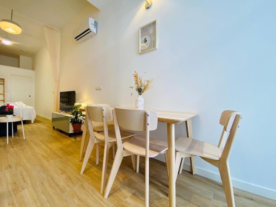 Relaxing Beachside Cabanyal Loft Валенсия Экстерьер фото